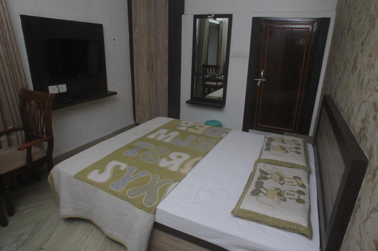 Alakhnanda Guest House Varanasi Exterior foto