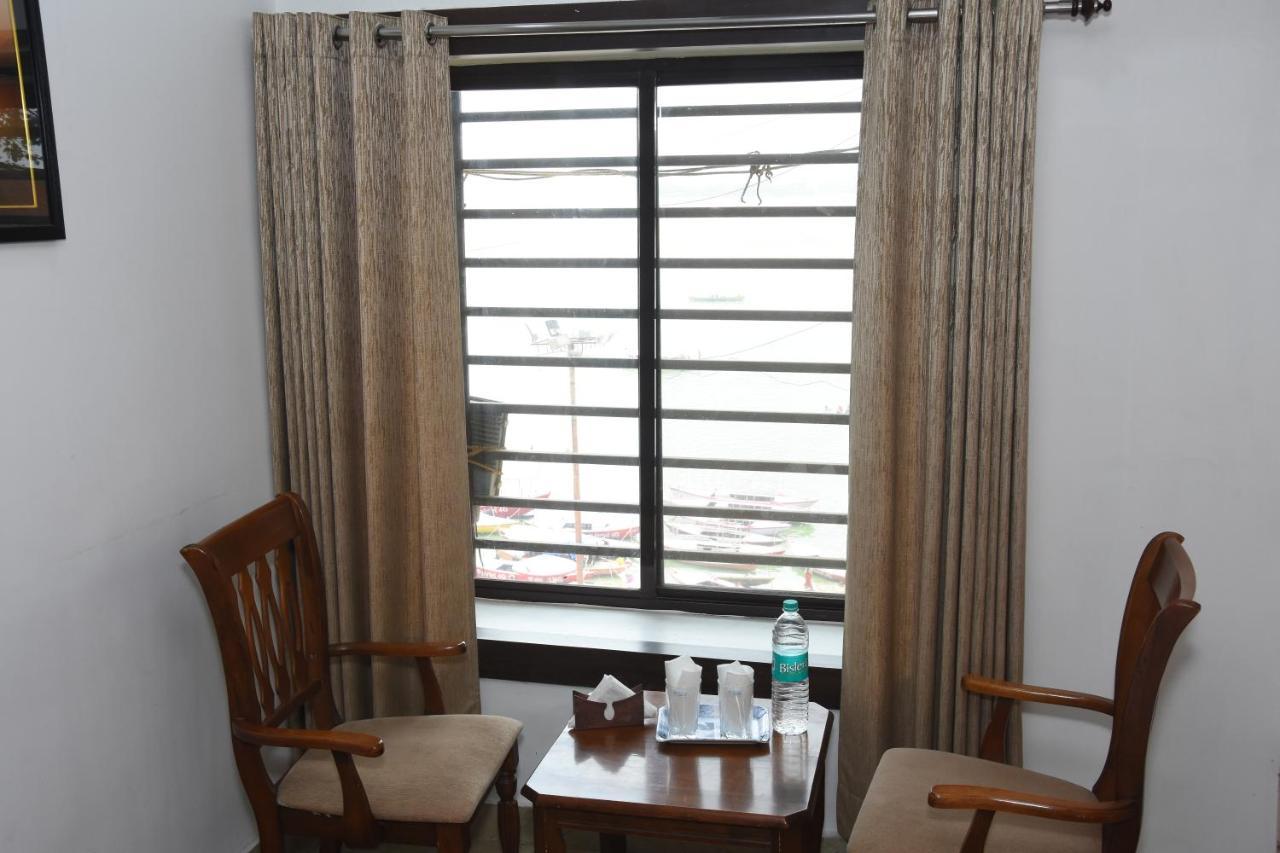 Alakhnanda Guest House Varanasi Exterior foto