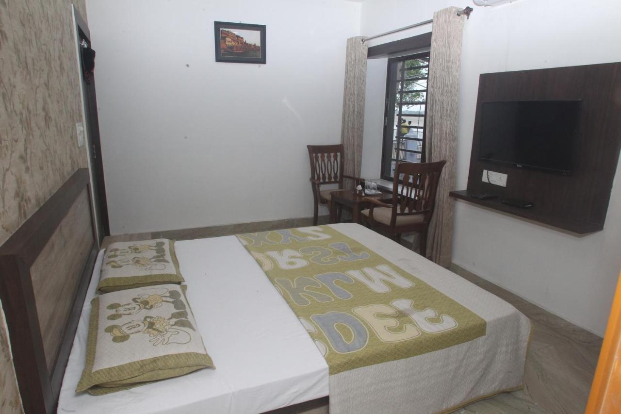 Alakhnanda Guest House Varanasi Exterior foto